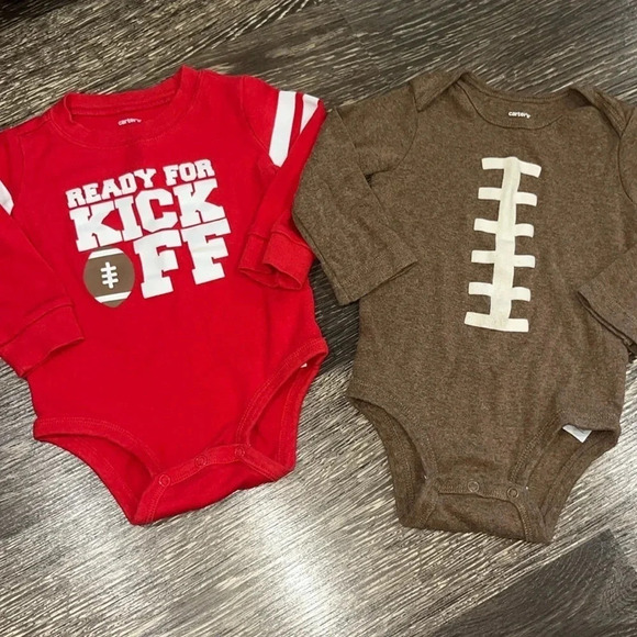 🏈 ✌️ 12 month Football Onesies! 🏈 - Picture 1 of 6